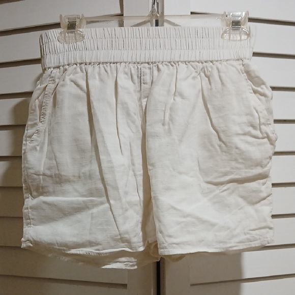 Women's Cream Elastic Waist Shorts - Picture 1 of 3